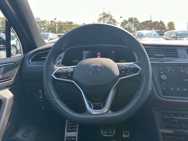 2022 Volkswagen Tiguan SE R-Line Black
