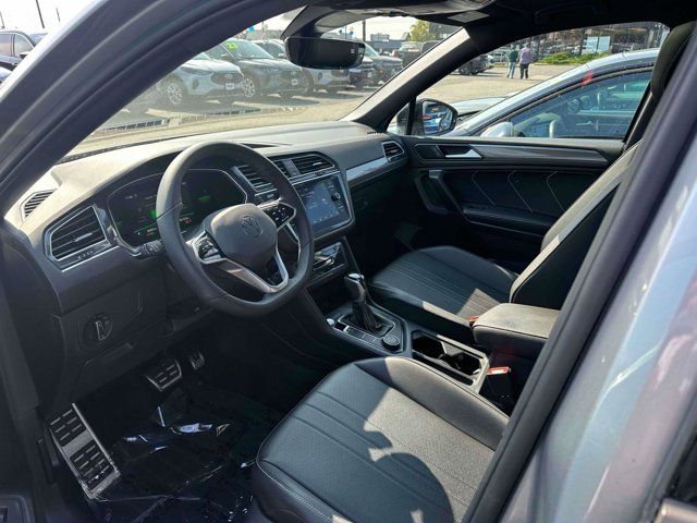 2022 Volkswagen Tiguan SE R-Line Black