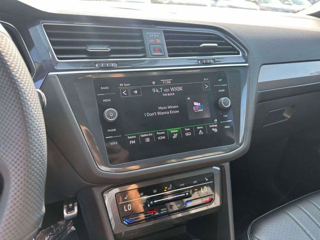 2022 Volkswagen Tiguan SE R-Line Black