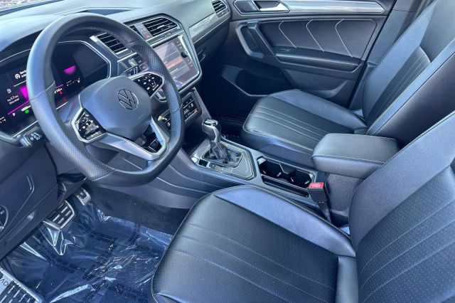 2022 Volkswagen Tiguan 2.0T SE R-Line Black 2022 Volkswagen Tiguan 2.0T SE R-Line Black