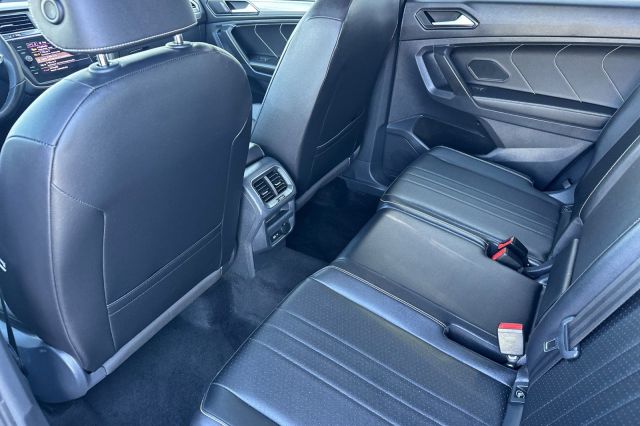 2022 Volkswagen Tiguan 2.0T SE R-Line Black 2022 Volkswagen Tiguan 2.0T SE R-Line Black