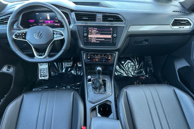 2022 Volkswagen Tiguan 2.0T SE R-Line Black 2022 Volkswagen Tiguan 2.0T SE R-Line Black