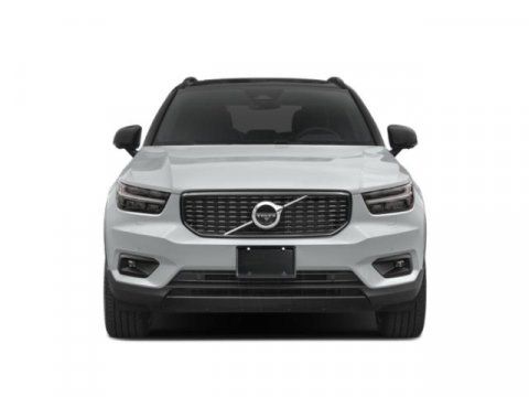 2022 Volvo XC40 R-Design