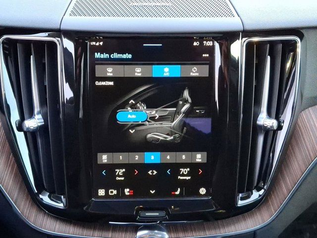 2022 Volvo XC60 Momentum