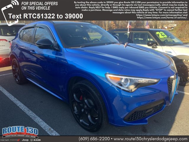 2023 Alfa Romeo Stelvio Veloce AWD 2023 Alfa Romeo Stelvio Veloce AWD