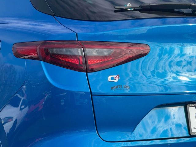 2023 Alfa Romeo Stelvio Veloce AWD 2023 Alfa Romeo Stelvio Veloce AWD