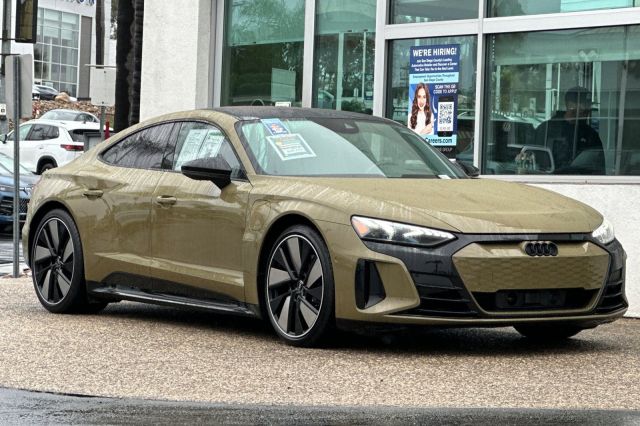 2023 Audi e-tron GT Prestige 2023 Audi e-tron GT Prestige