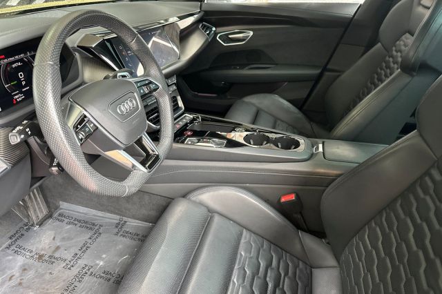 2023 Audi e-tron GT Prestige 2023 Audi e-tron GT Prestige