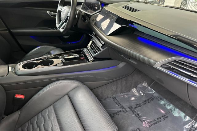 2023 Audi e-tron GT Prestige 2023 Audi e-tron GT Prestige