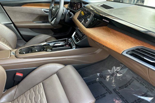 2023 Audi e-tron GT Premium Plus Pre-Owned 2023 Audi e-tron GT Premium Plus Pre-Owned