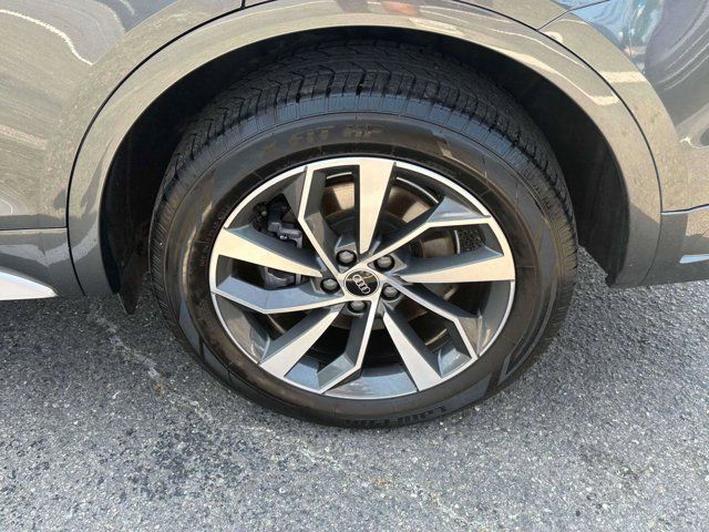2023 Audi Q5 S line Premium Plus