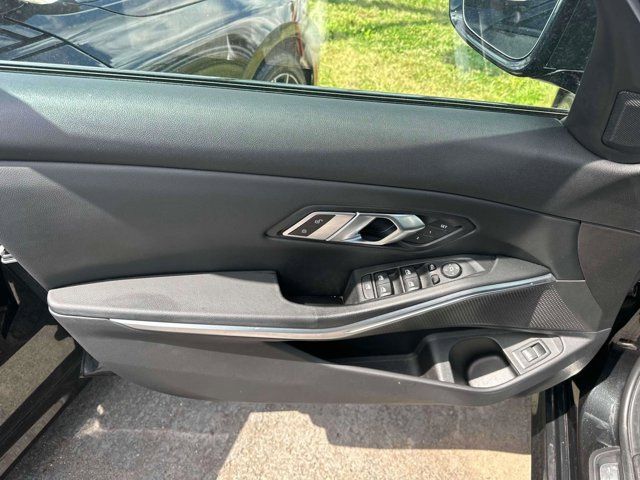 2023 BMW 3 Series 330i xDrive