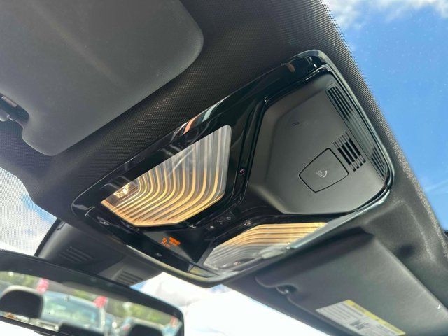 2023 BMW 3 Series 330i xDrive 2023 BMW 3 Series 330i xDrive