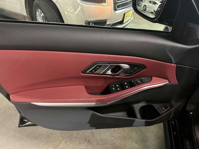 2023 BMW 3 Series 330i xDrive Sedan