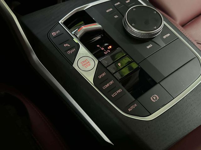 2023 BMW 3 Series 330i xDrive Sedan