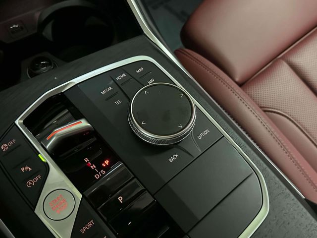 2023 BMW 3 Series 330i xDrive Sedan