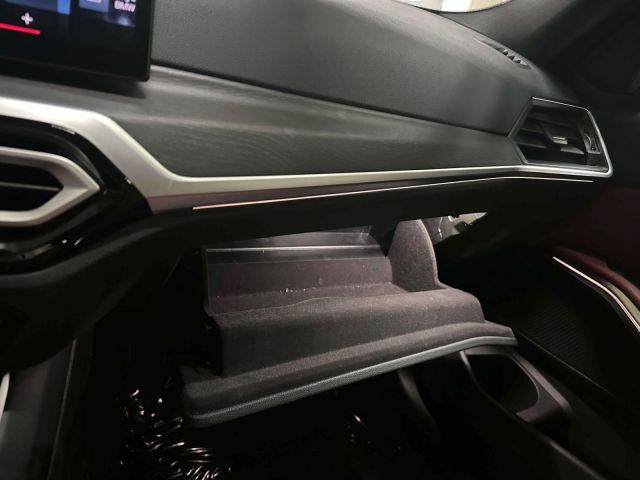 2023 BMW 3 Series 330i xDrive Sedan