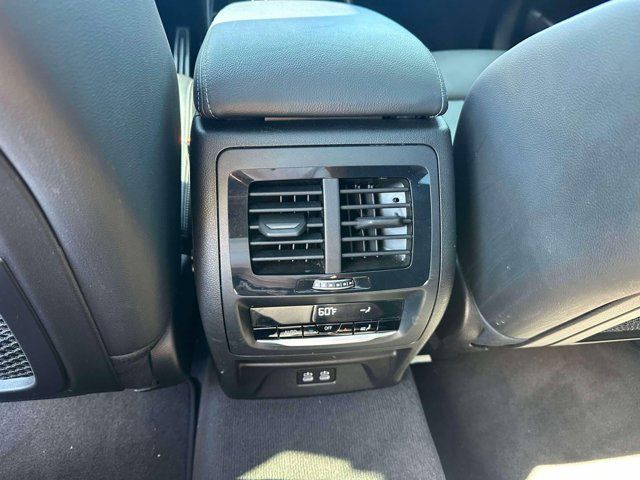 2023 BMW X3 xDrive30i 2023 BMW X3 xDrive30i