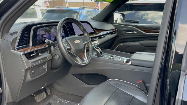 2023 Cadillac Escalade 4WD 4dr Premium Luxury