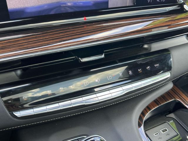 2023 Cadillac Escalade 4WD 4dr Premium Luxury