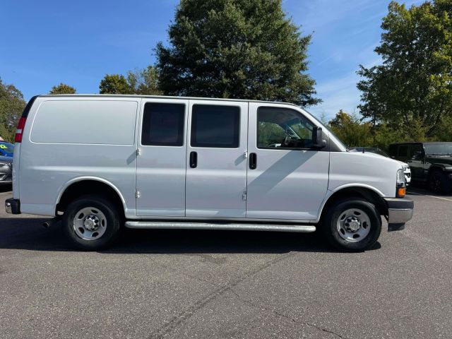 2023 Chevrolet Express Cargo Van RWD 2500 135 2023 Chevrolet Express Cargo Van RWD 2500 135