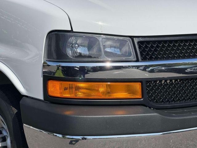 2023 Chevrolet Express Cargo Van RWD 2500 135 2023 Chevrolet Express Cargo Van RWD 2500 135