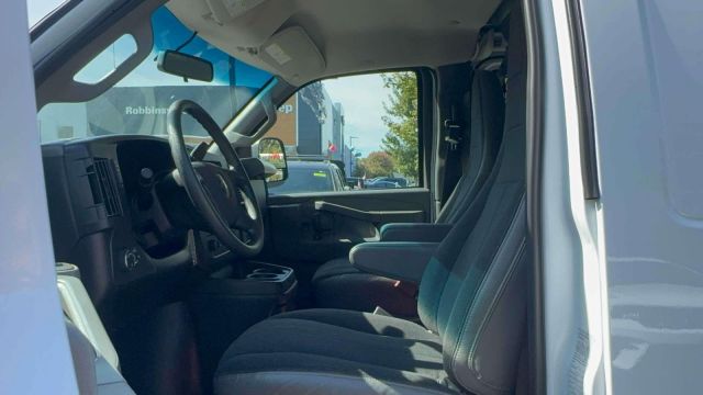 2023 Chevrolet Express Cargo Van RWD 2500 135 2023 Chevrolet Express Cargo Van RWD 2500 135