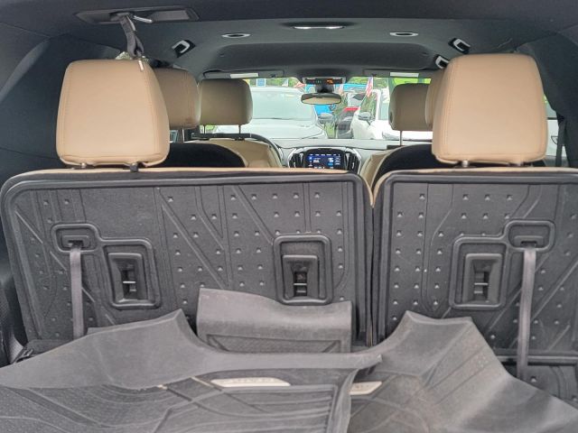 2023 Chevrolet Traverse AWD 4dr LT Cloth w/1LT 2023 Chevrolet Traverse AWD 4dr LT Cloth w/1LT