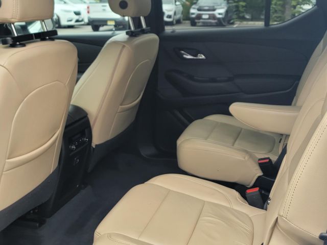 2023 Chevrolet Traverse AWD 4dr LT Cloth w/1LT 2023 Chevrolet Traverse AWD 4dr LT Cloth w/1LT