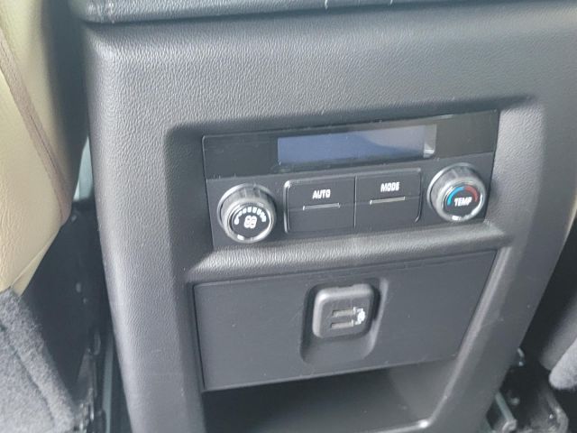 2023 Chevrolet Traverse AWD 4dr LT Cloth w/1LT 2023 Chevrolet Traverse AWD 4dr LT Cloth w/1LT