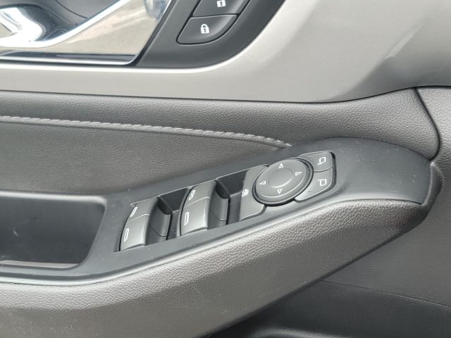 2023 Chevrolet Traverse AWD 4dr LT Cloth w/1LT 2023 Chevrolet Traverse AWD 4dr LT Cloth w/1LT