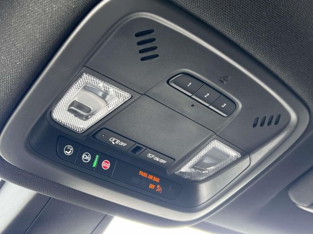 2023 Chevrolet Traverse AWD 4dr LT Cloth w/1LT