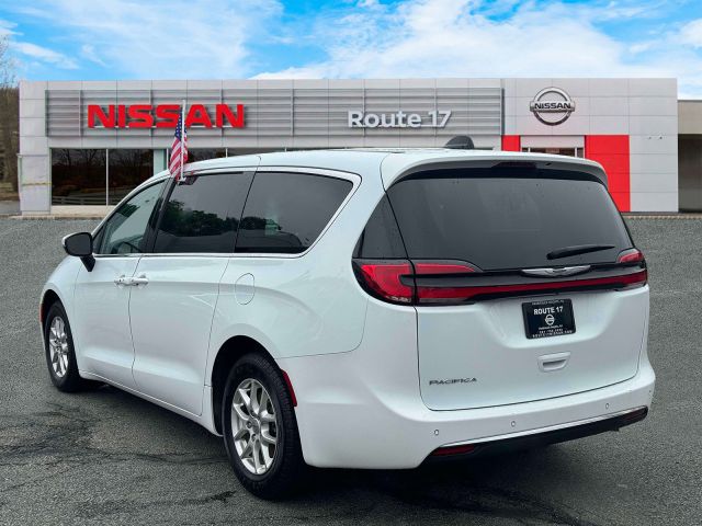 2023 Chrysler Pacifica Touring L FWD