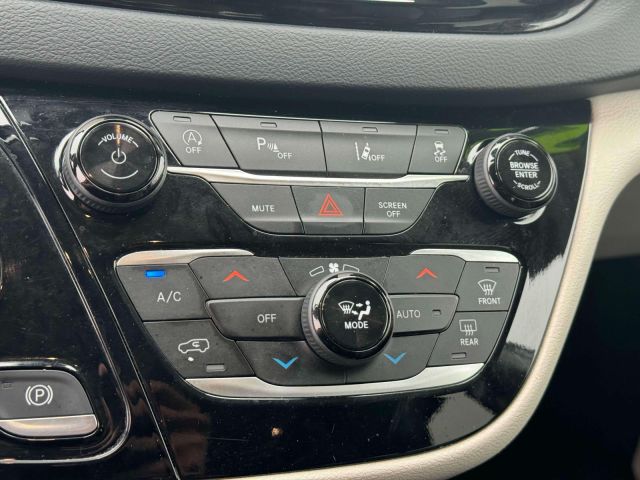 2023 Chrysler Pacifica Touring L FWD