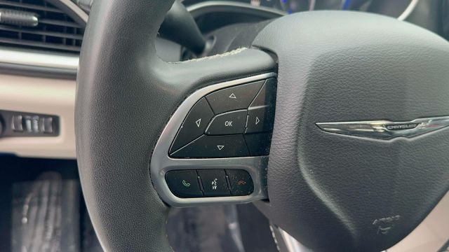2023 Chrysler Pacifica Touring L FWD