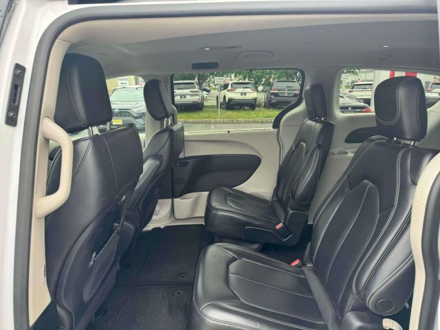 2023 Chrysler Pacifica Touring L FWD