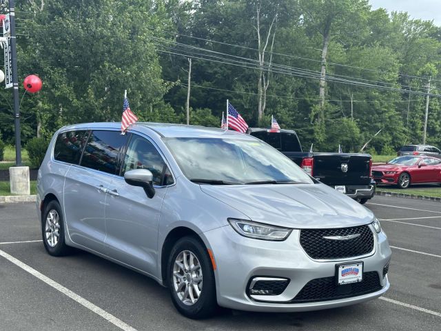 2023 Chrysler Pacifica Touring L FWD