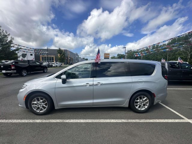 2023 Chrysler Pacifica Touring L FWD