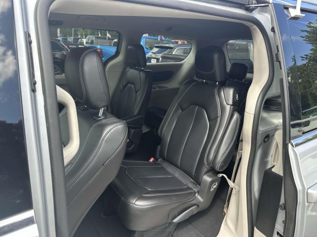 2023 Chrysler Pacifica Touring L FWD