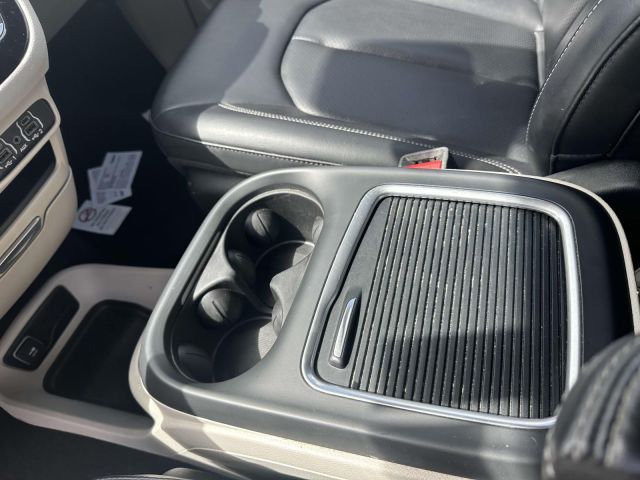 2023 Chrysler Pacifica Touring L FWD