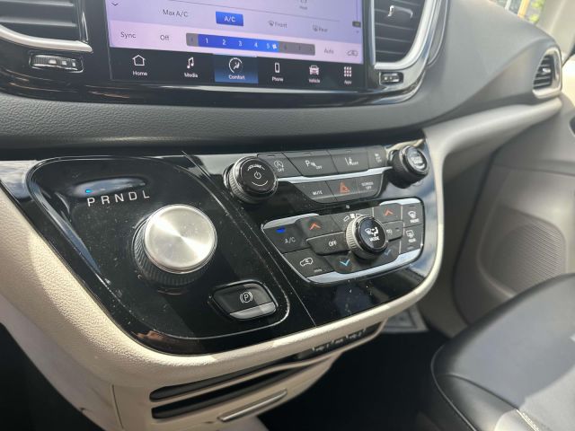 2023 Chrysler Pacifica Touring L FWD