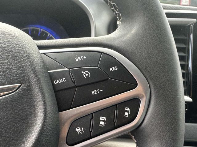2023 Chrysler Pacifica Touring L FWD