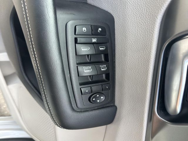 2023 Chrysler Pacifica Touring L FWD