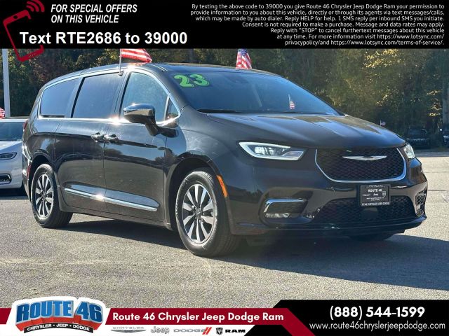 2023 Chrysler Pacifica Hybrid Limited FWD 2023 Chrysler Pacifica Hybrid Limited FWD