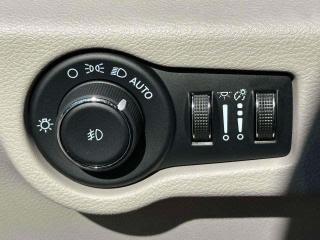 2023 Chrysler Pacifica Hybrid Limited FWD 2023 Chrysler Pacifica Hybrid Limited FWD