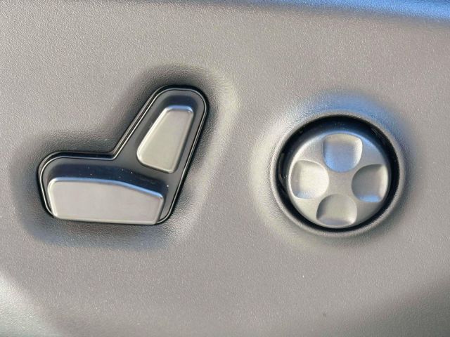 2023 Chrysler Pacifica Hybrid Limited FWD 2023 Chrysler Pacifica Hybrid Limited FWD