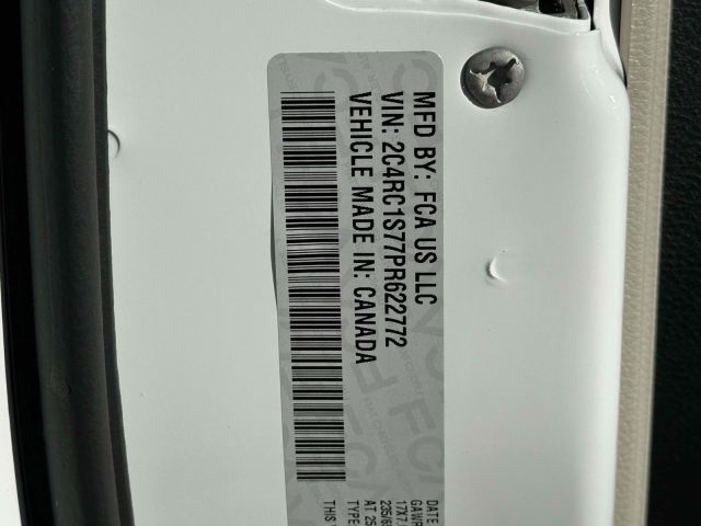 2023 Chrysler Pacifica Hybrid Limited FWD 2023 Chrysler Pacifica Hybrid Limited FWD