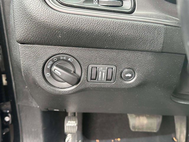 2023 Dodge Challenger SXT 2023 Dodge Challenger SXT