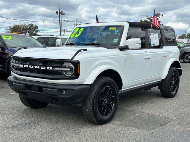 2023 Ford Bronco Base  4x4