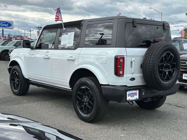 2023 Ford Bronco Base  4x4